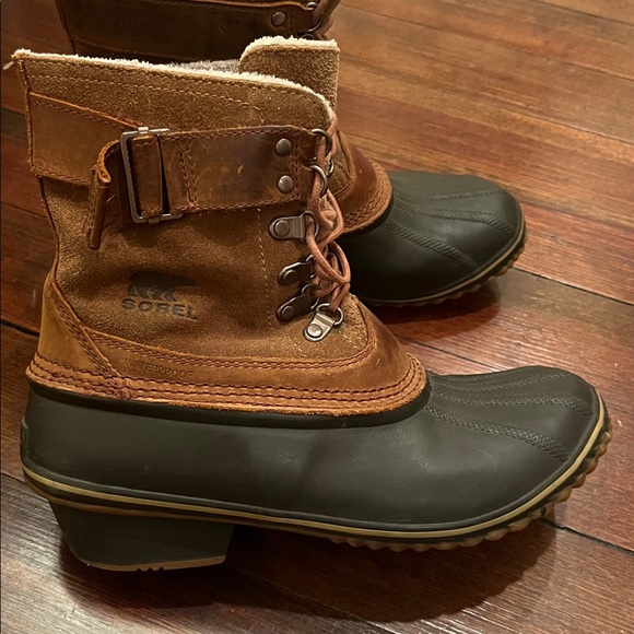 Sorel Winter Boots size 9 - Picture 4 of 9